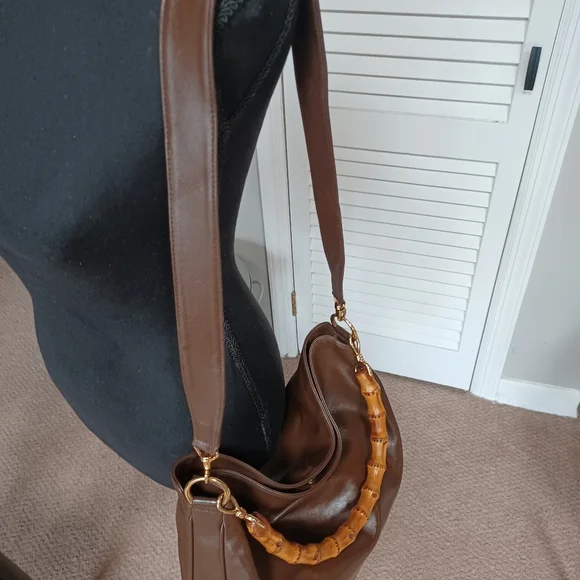 Gucci Classic Leather Bamboo Bag - Picture 12 of 16